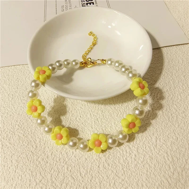 Adjustable Pearl Cat Collar with Flower Charm Fashion Necklace for Small Dogs Puppy Jewelry Accessories Pet Cat Necklace